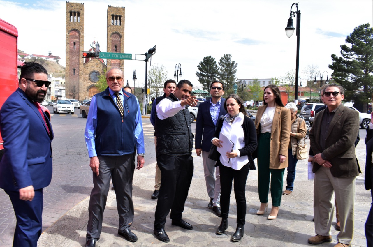 Alfredo Lozoya, INAH y Estado, afinan detalles para la instalación del Teleférico