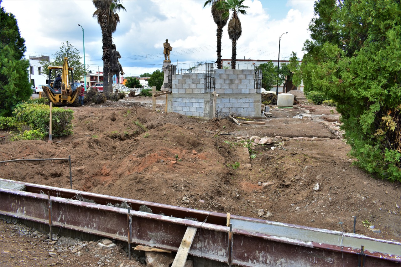 La remodelación de la Plaza Juárez avanza en tiempo y forma