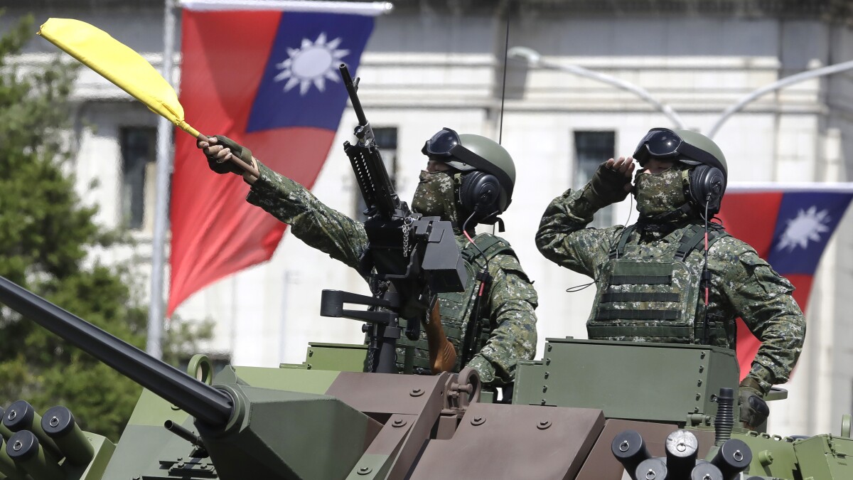 Aprueba Estados Unidos enorme venta de armamento a Taiwan