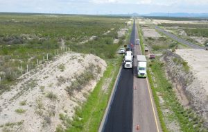 Rehabilitados 24 millones de metros cuadrados de tramos carreteros: SCOP