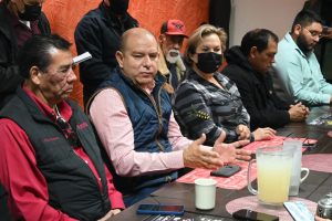 En Delicias busca Morena acciones contra el replaqueo y la deuda estatal