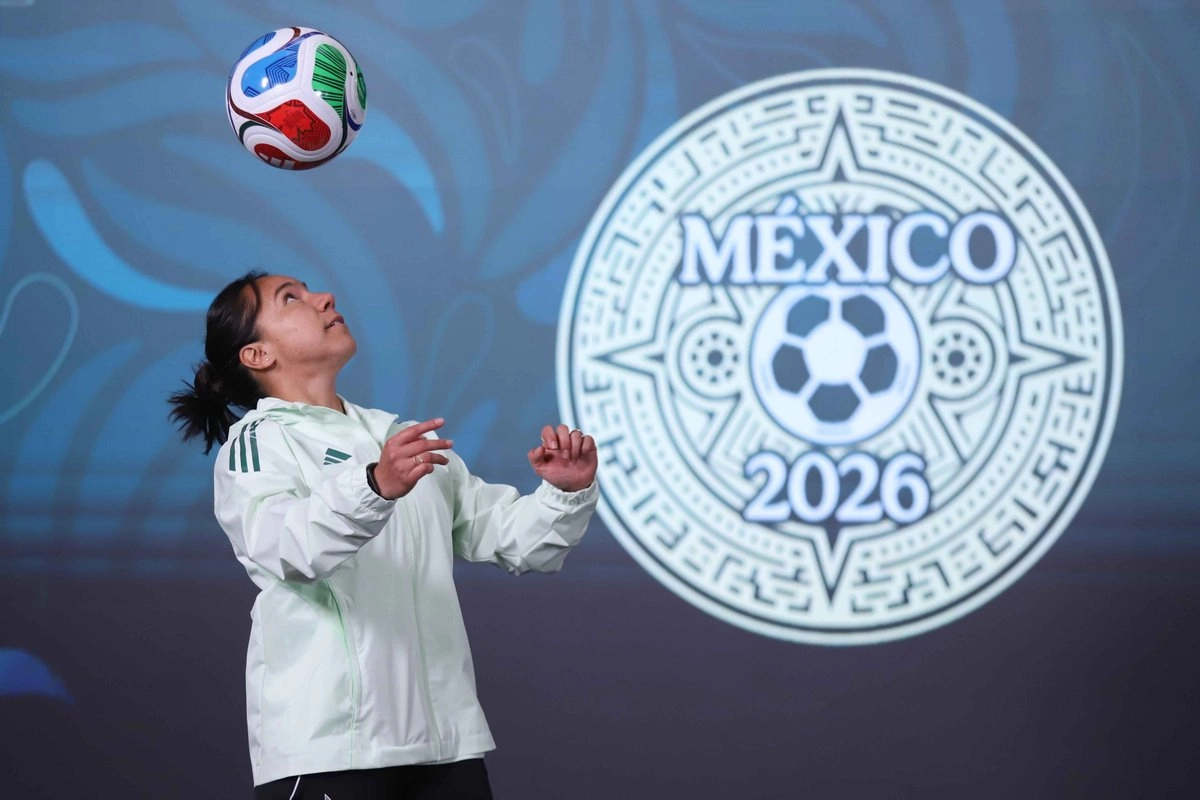 Sheinbaum dará boleto del Mundial a joven que domine el balón