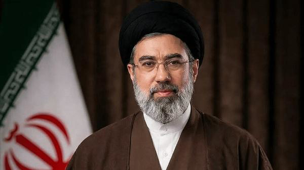 Nuevo Ayatolá destaca la defensa de Irán y la necesidad de mantener cerrado el Estrecho de Ormuz