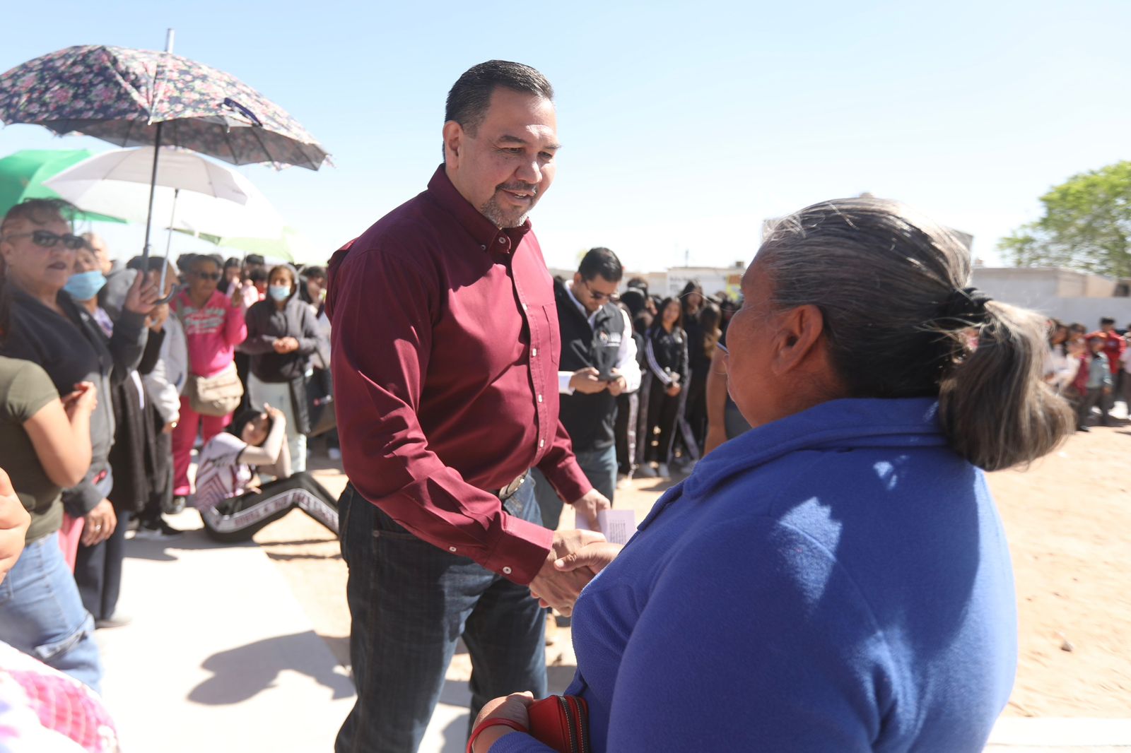 Entrega Cruz Pérez Cuéllar obras de mejoramiento en camellón de la avenida Lote Bravo
