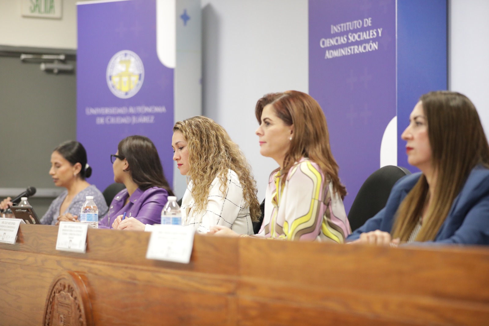 Conversatorio analiza liderazgo de mujeres en justicia, seguridad y agendas públicas