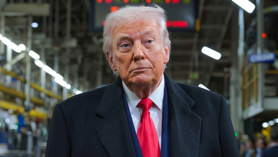 Trump anuncia supuestas conversaciones con Irán y frena sus ataques durante “5 días”