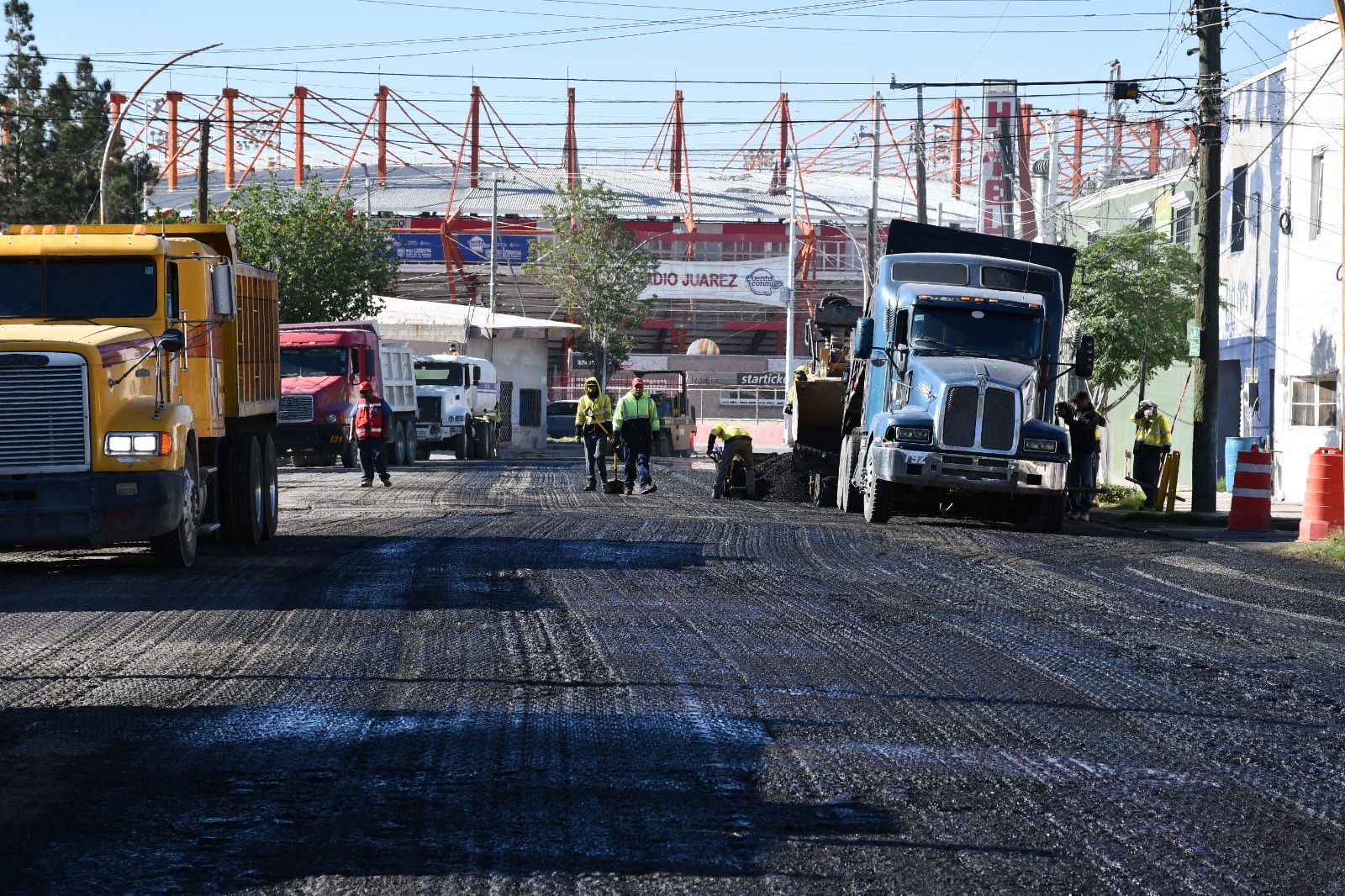 Repavimentan la calle Colombia en Ciudad Juárez