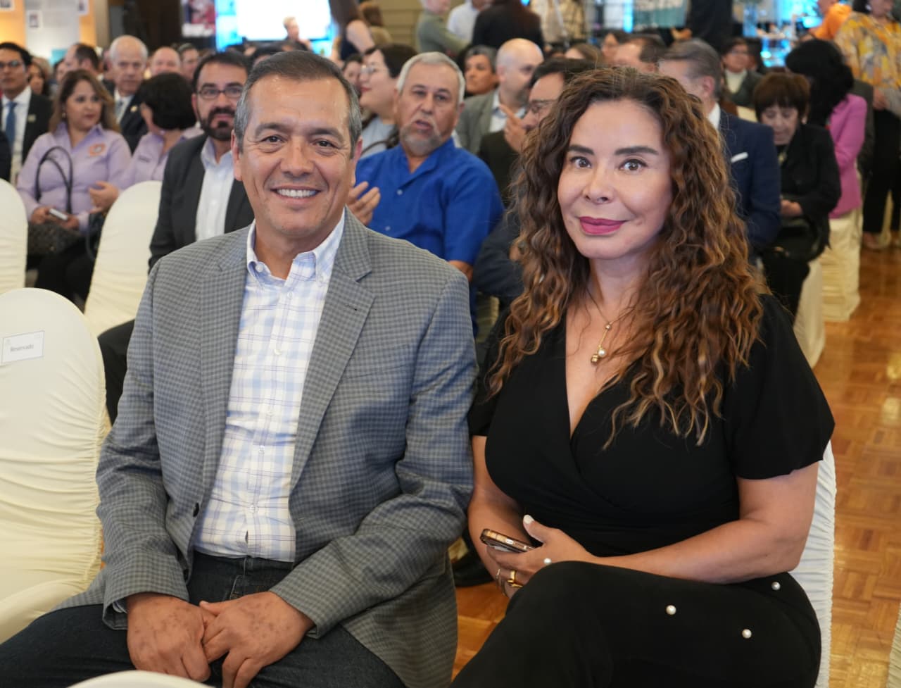 Diputados de Morena acuden a aniversario de FECHAC
