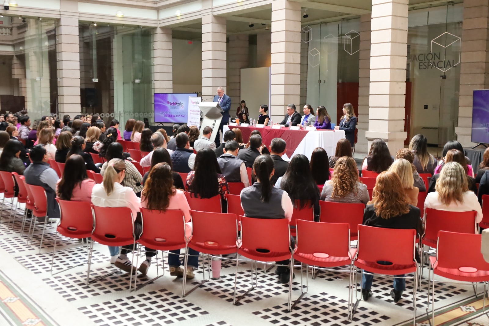 Reafirma Estado compromiso con la seguridad de las mujeres en el entorno digital