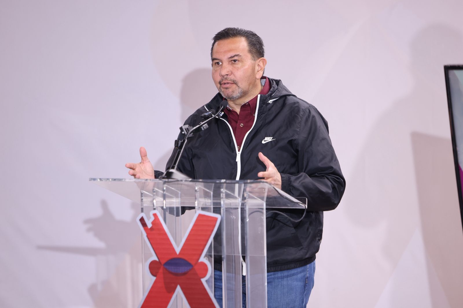 Reconoce Cruz Pérez Cuéllar legado de Francisco Yepo Yong en el Centro Histórico
