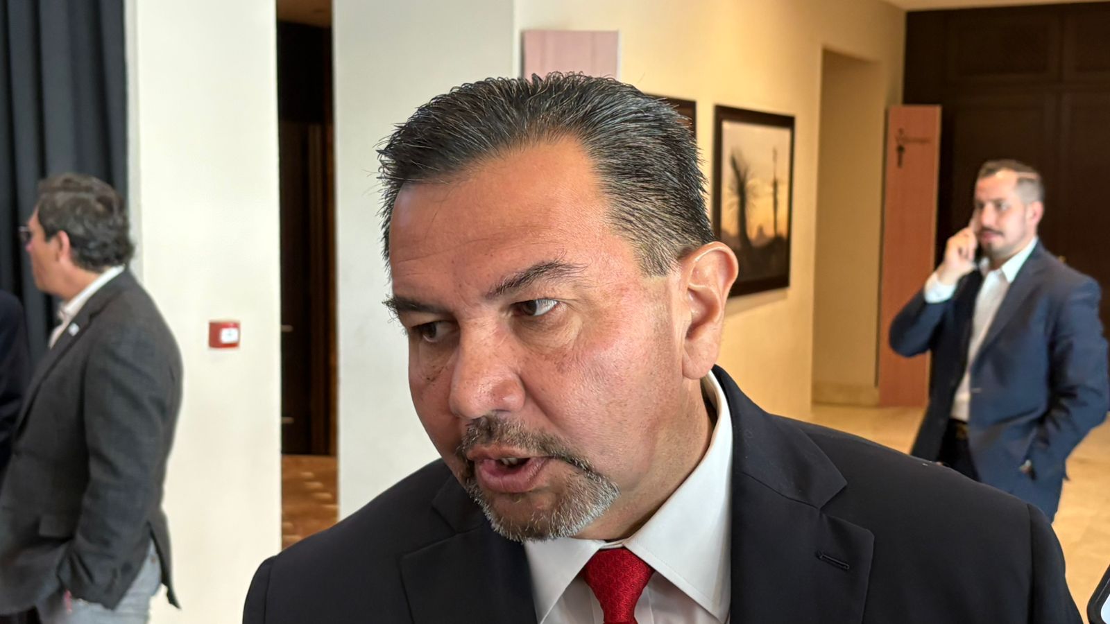Respalda CPC reforma para reducir gasto legislativo