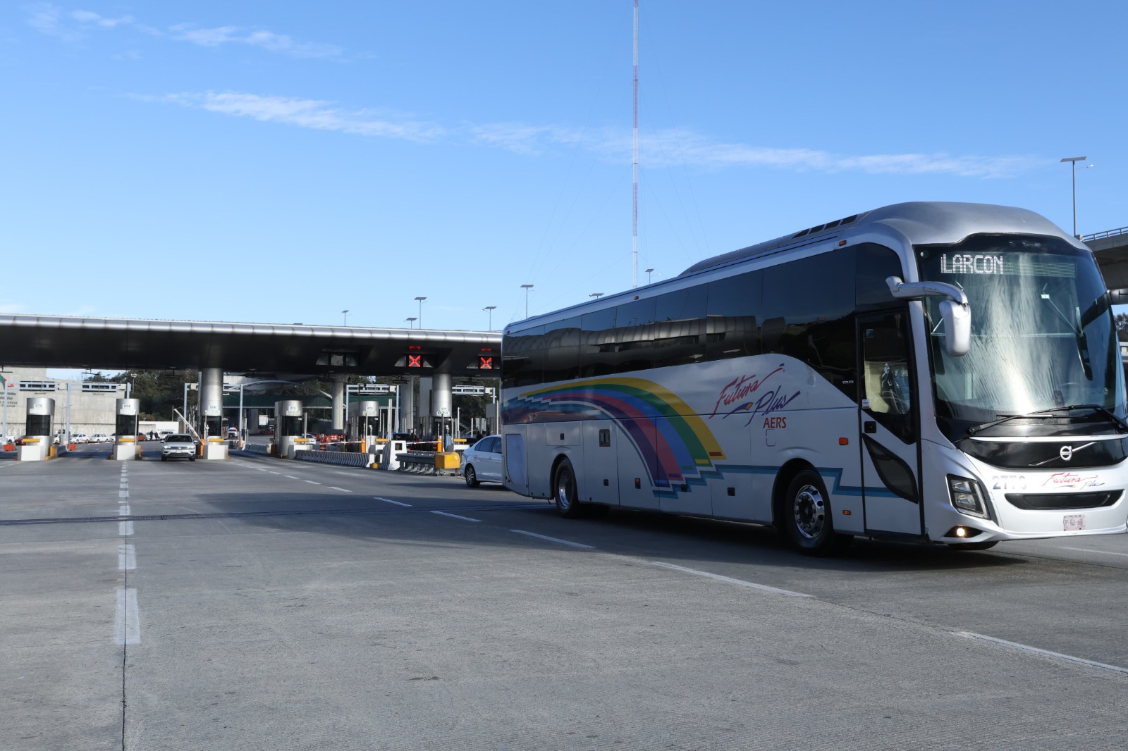 SICT da buena noticia a “mochileros”; descuentos para estudiantes y maestros en pasajes