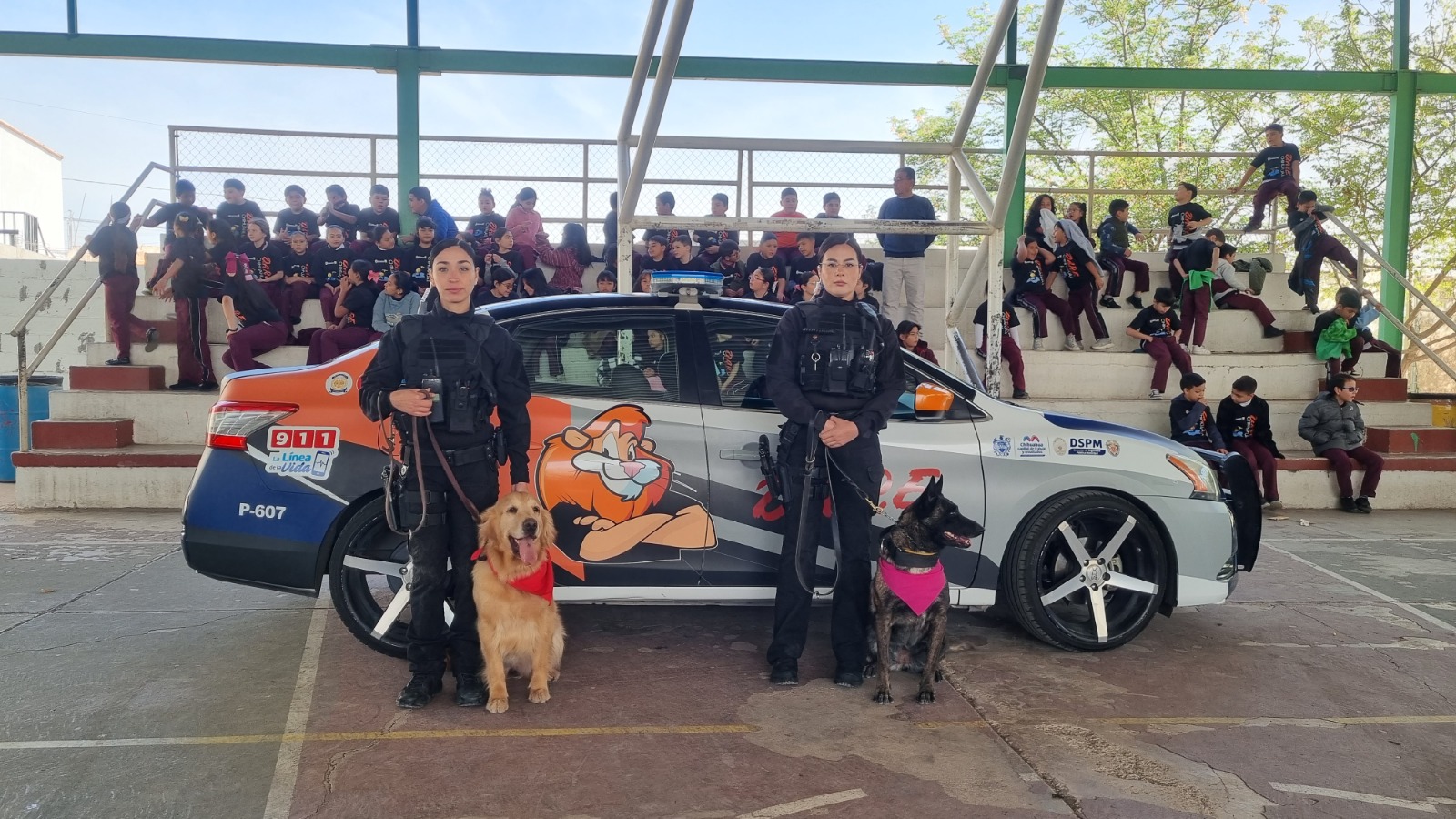 Concluyen más de 350 niños de primaria curso D.A.R.E.