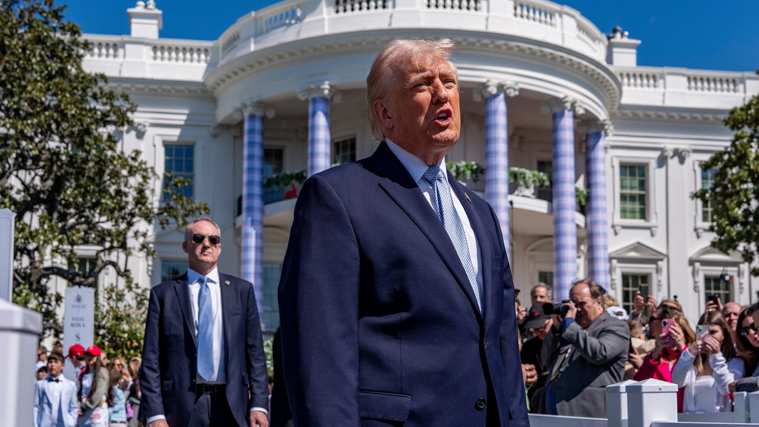 Sugieren en Estados Unidos destitución de Trump por amenaza contra Irán