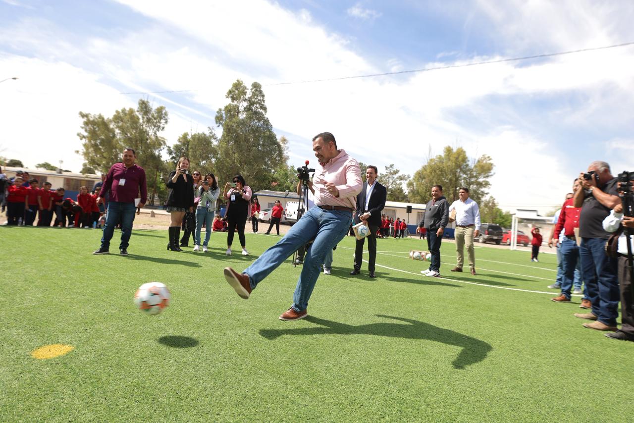 Entrega Municipio de Juárez nuevas canchas en la Escuela Primaria Plan de Ayala