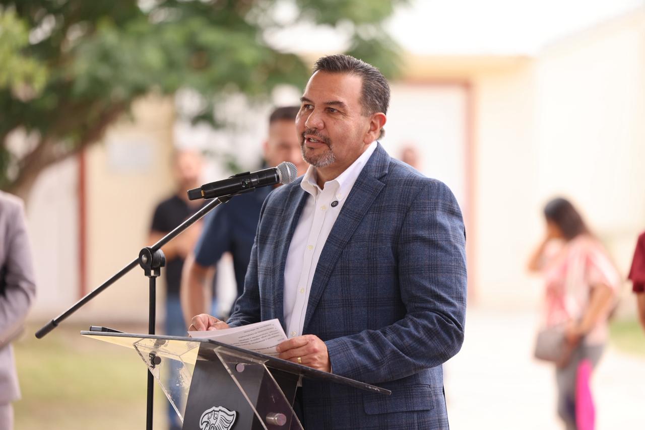 Invierte Municipio más de 3.5 mdp en rehabilitar secundaria técnica
