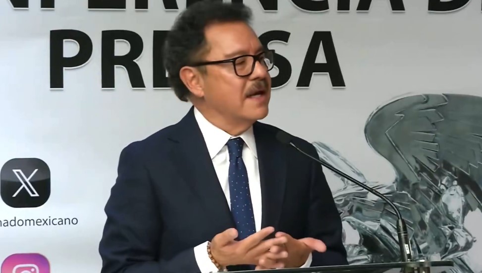 Delega senado a la FGR responsabilidad jurídica sobre agentes CIA
