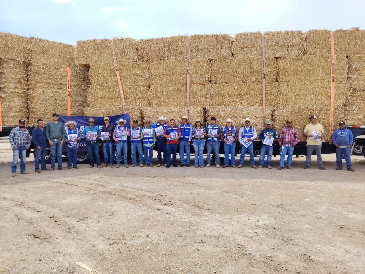 Entrega Estado insumos pecuarios a productores de Guadalupe