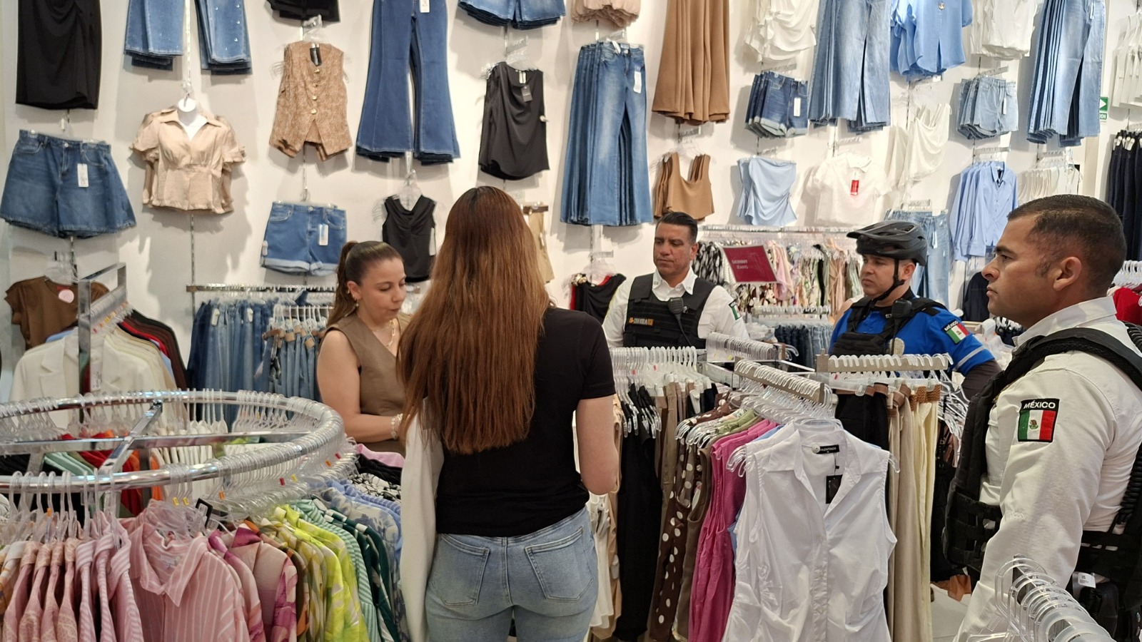 Dspm y comerciantes refuerzan seguridad en la zona centro