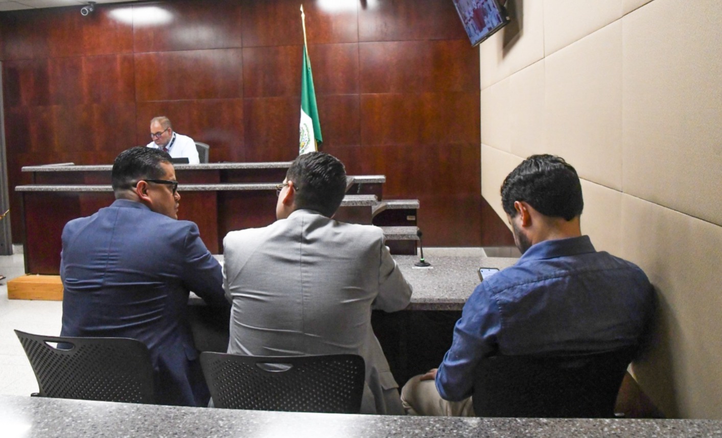 Vinculan a proceso por peculado a ex director de la UACH