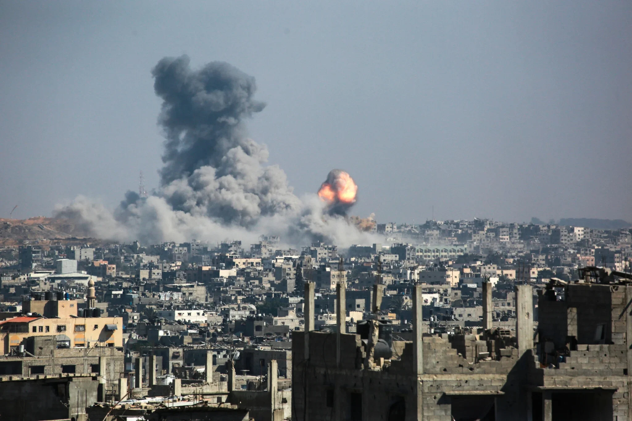 Ataque israelí en Gaza deja 11 muertos y decenas de heridos