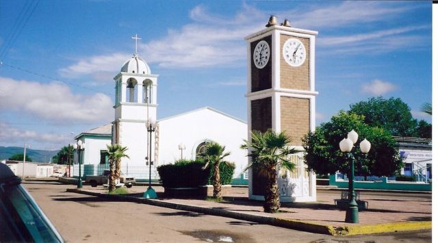 Derriban poste de la Plataforma Centinela en Temósachic