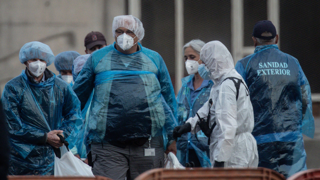 Muere guardia civil durante desembarco del crucero con “hantavirus” en las Canarias