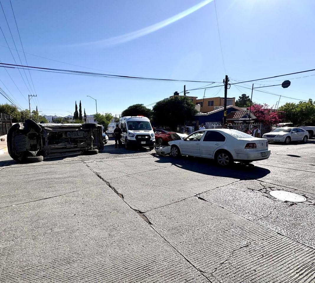 Fuerte accidente en la Campe involucra a patrulla municipal