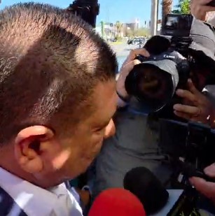 Llega Jáuregui a rendir su declaración en la FGR de Juárez
