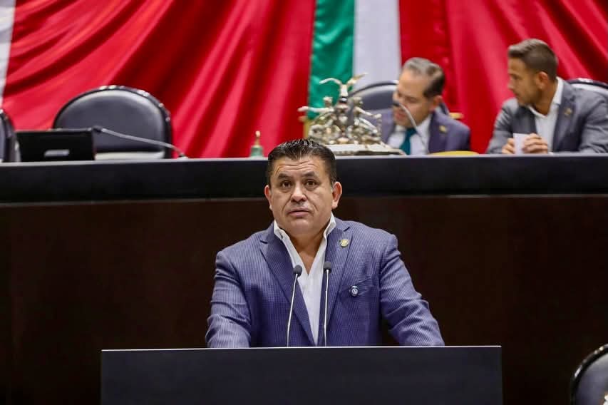 No basta la licencia, se requiere justicia: Álex Domínguez