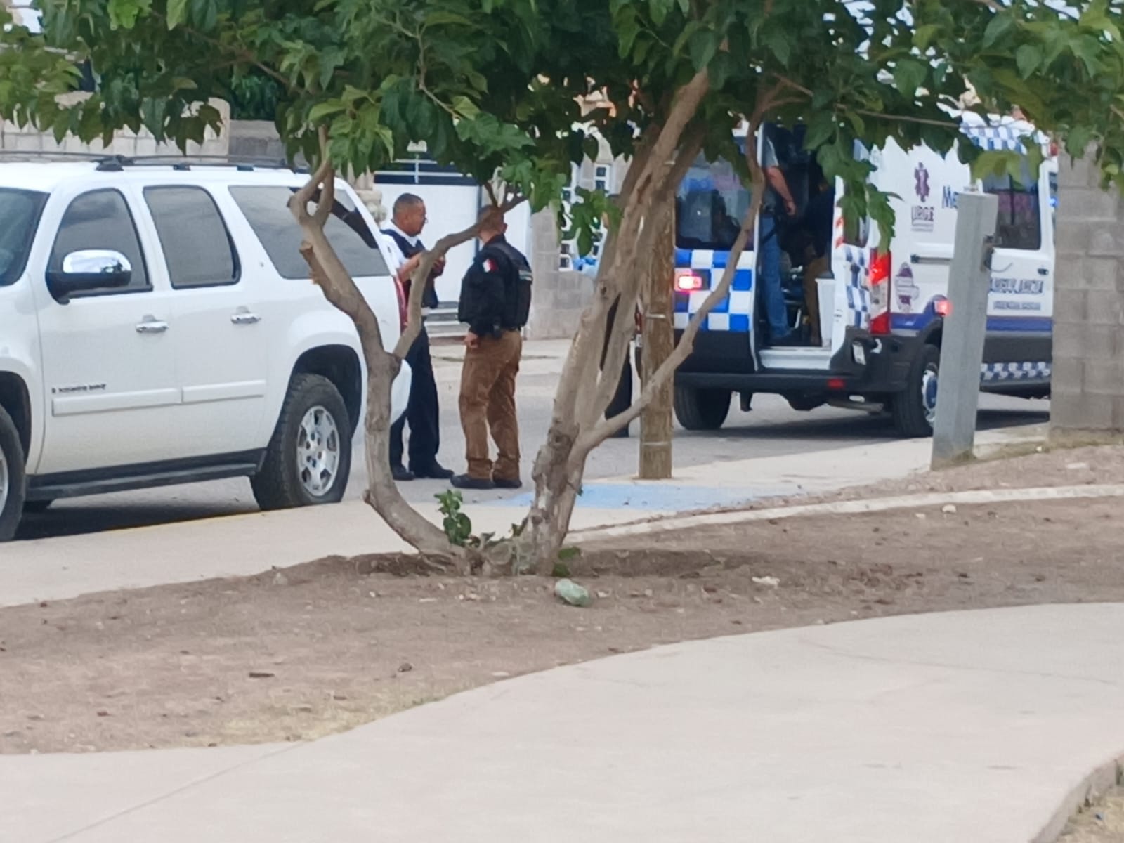 Plomazos dejan a sujeto herido; lo atacaron con “mata policías”