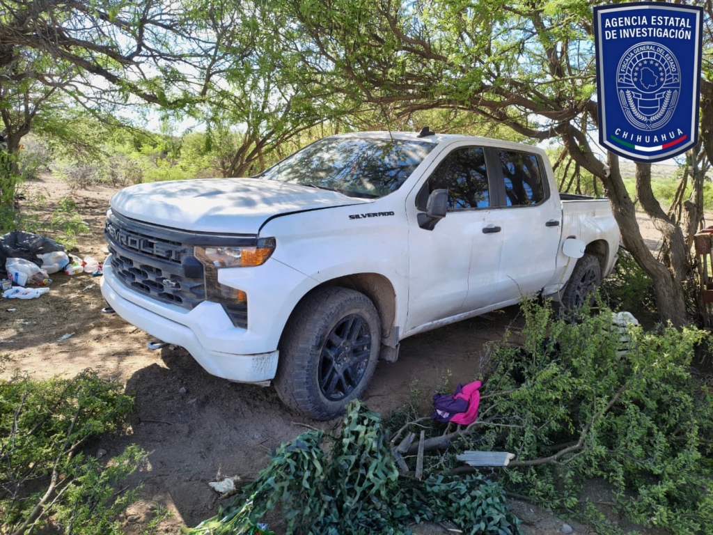 Tras operativo en Matamoros, aseguran 2 pick up y a sujeto con droga