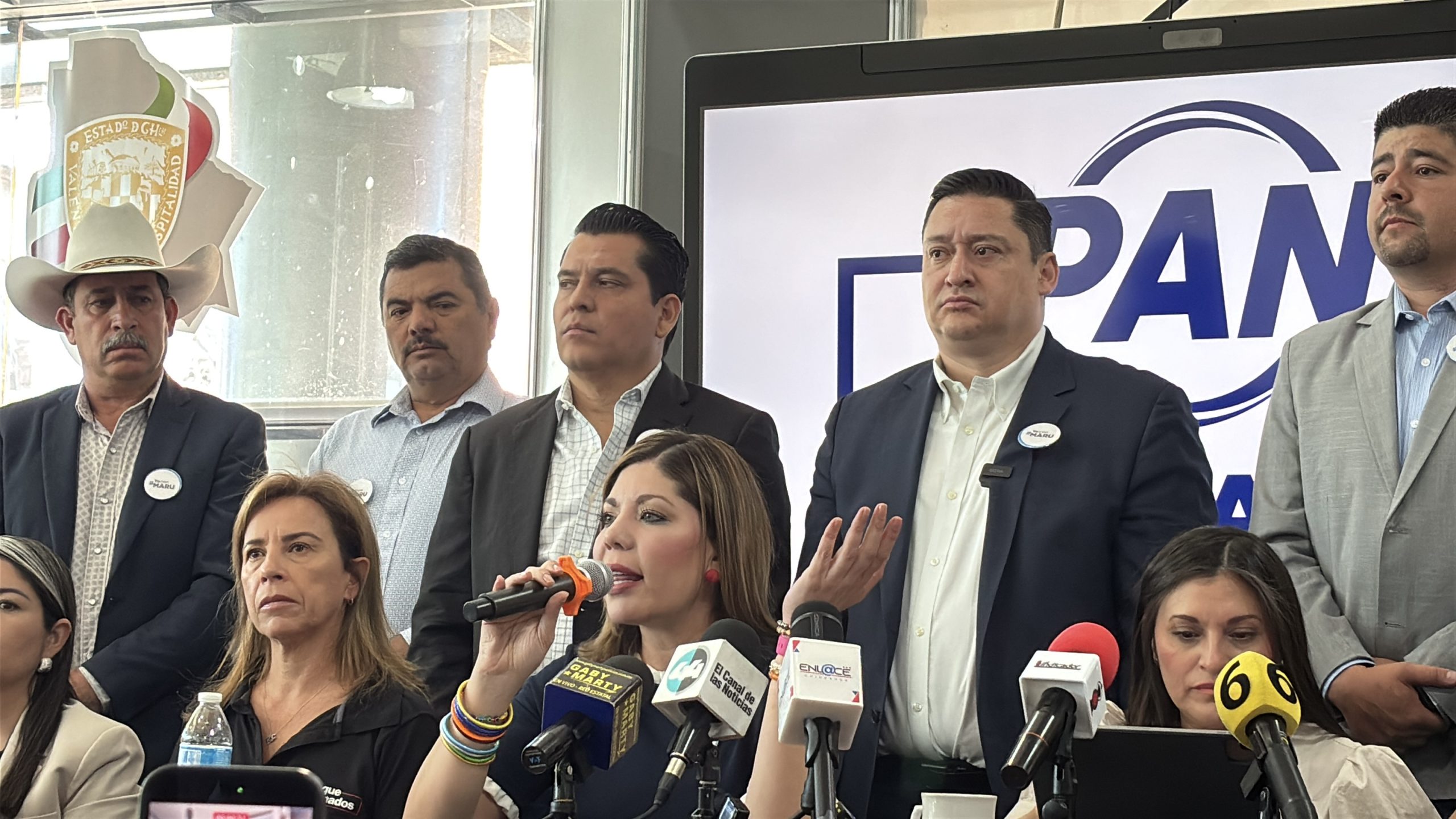 PAN evalúa movilización en apoyo a Maru Campos