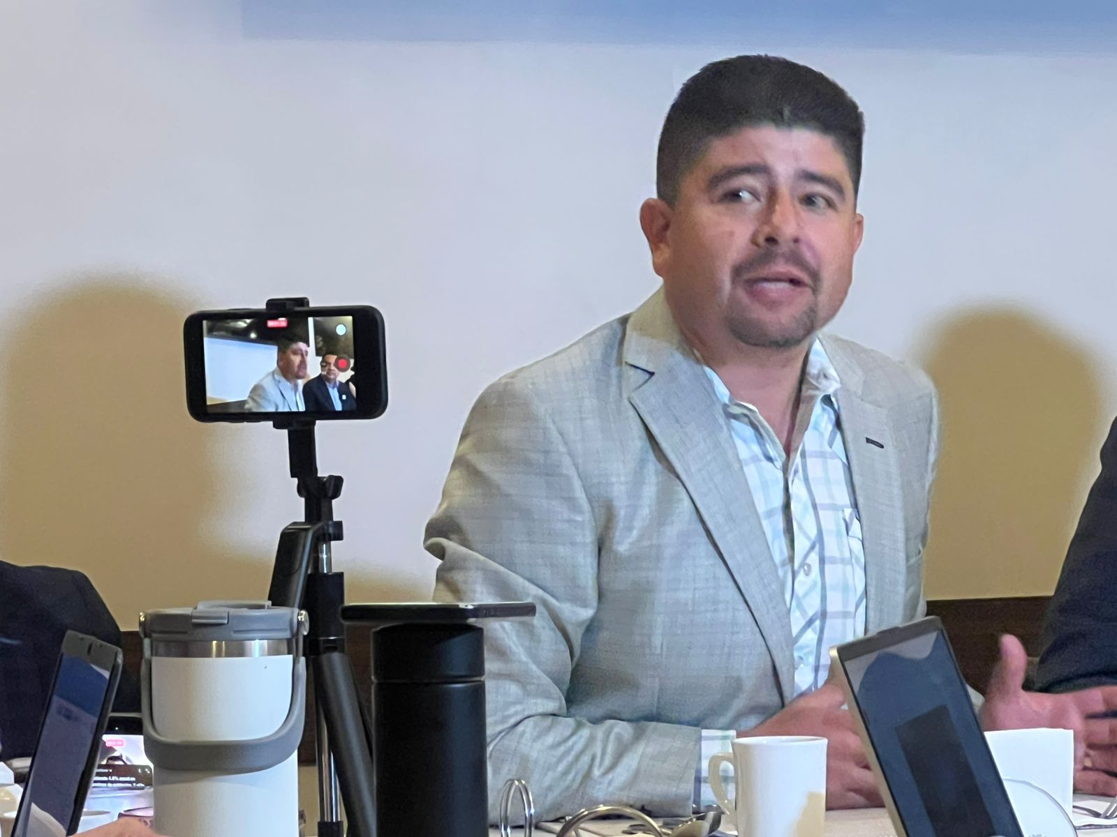 Saúl Mireles rechaza comparación entre Chihuahua y Sinaloa