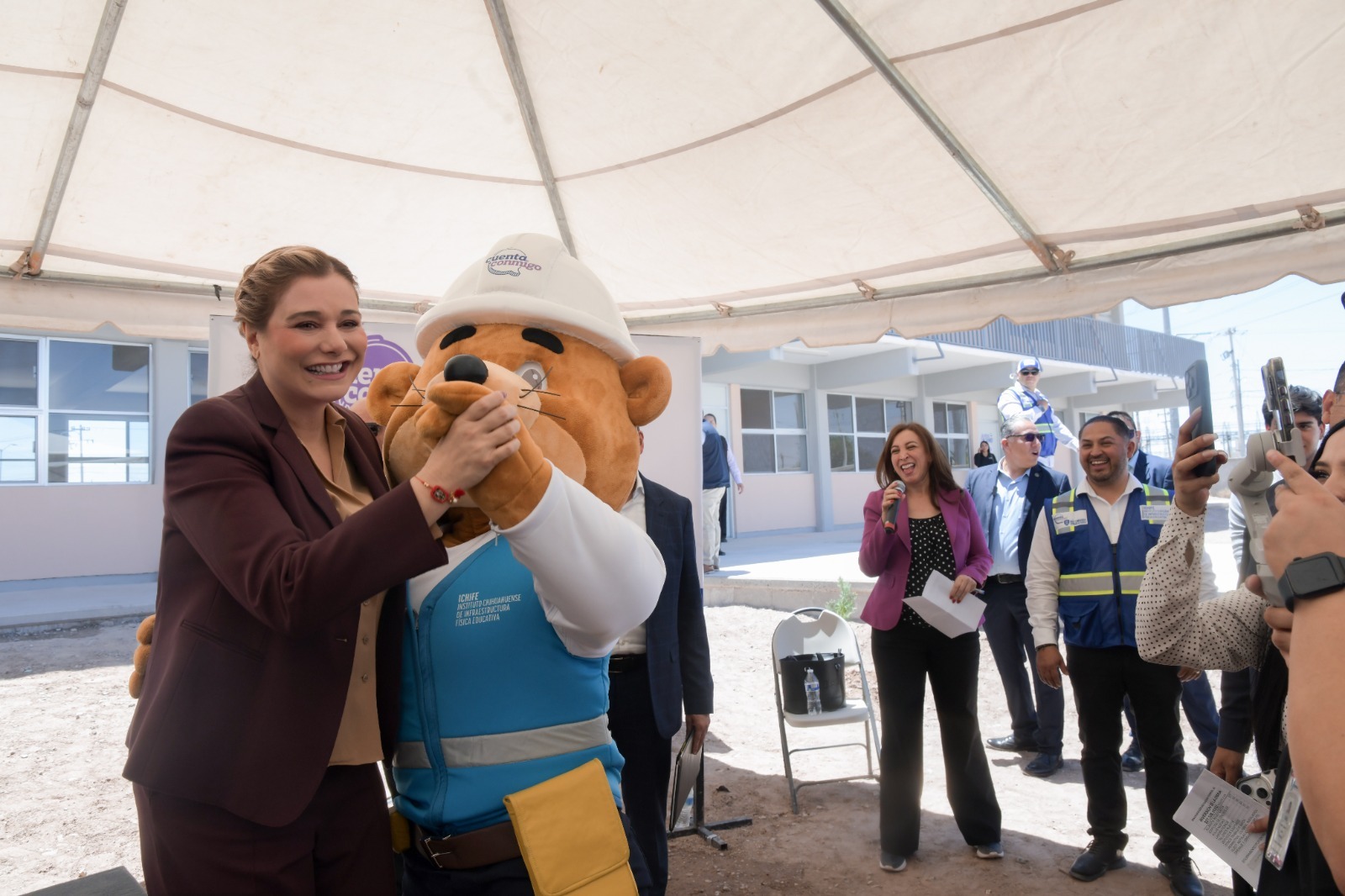Maru inaugura nuevas instalaciones de la secundaria federal 22