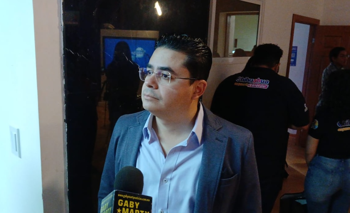 “Ya se acabó la política de escritorio”: Rafa Loera