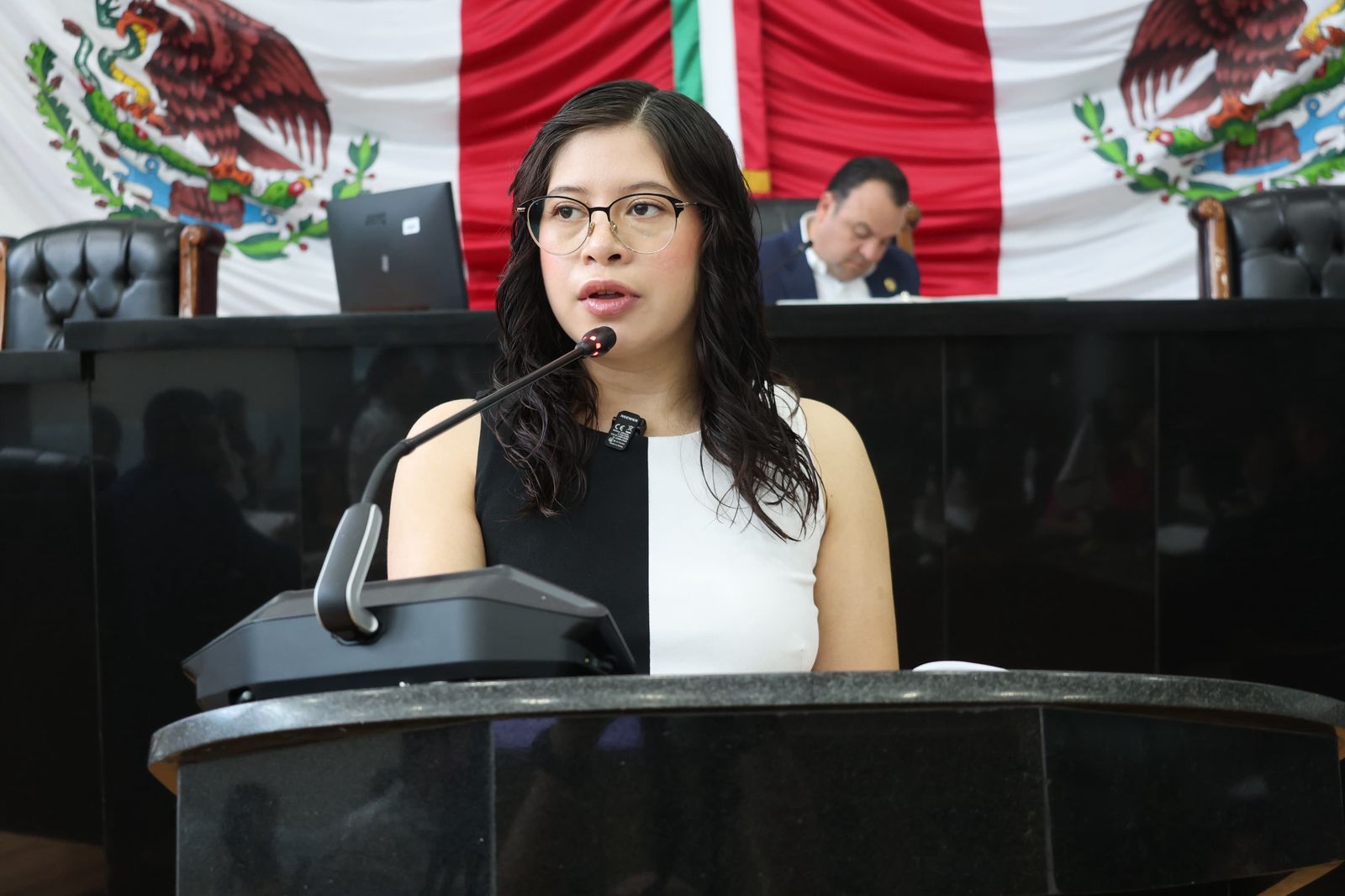 Logra diputada permiso laboral por síntomas severos de menopausia