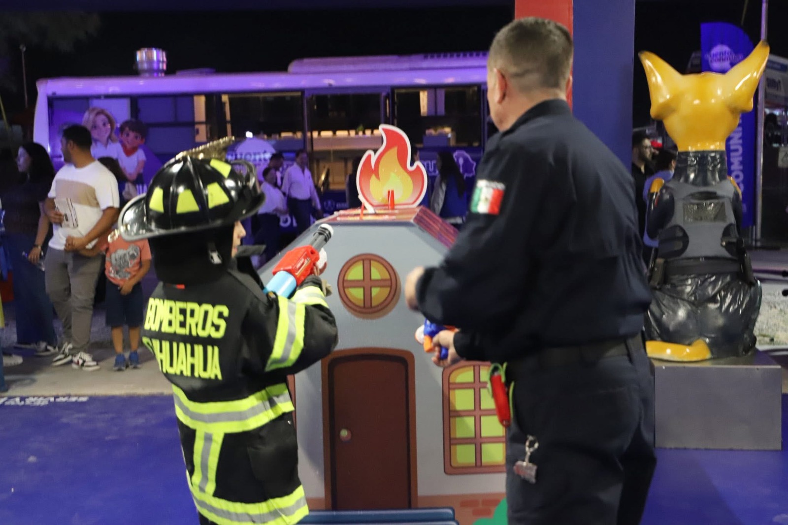 Enseña DSPM el uso correcto del 911 a niños