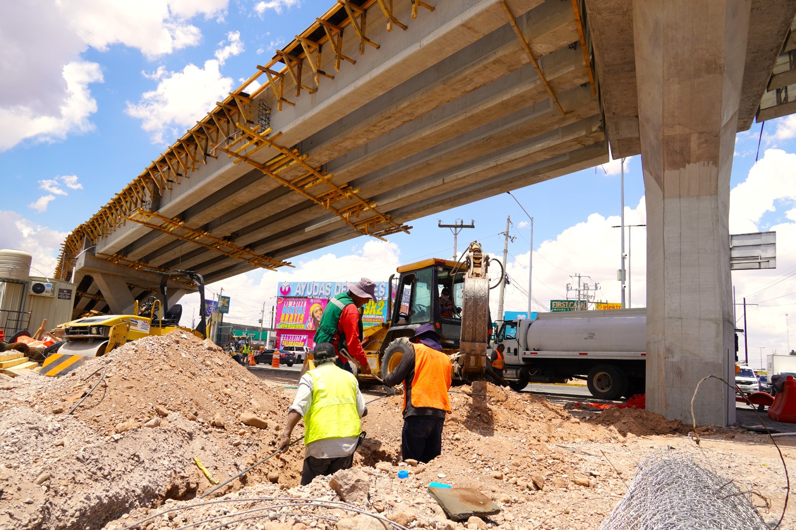 Obra de la Nogales e Industrias al 60%