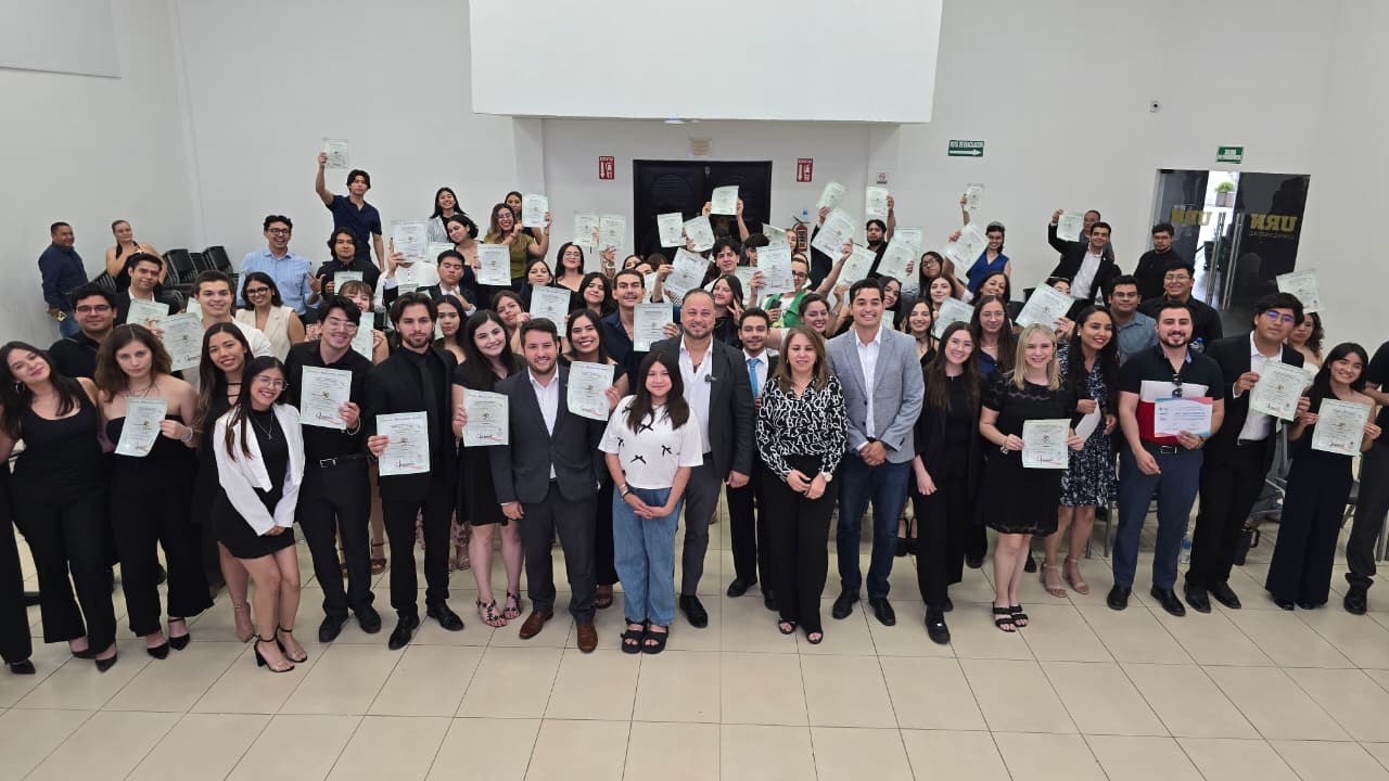 Concluye Municipio diplomado para fortalecer liderazgo en jóvenes
