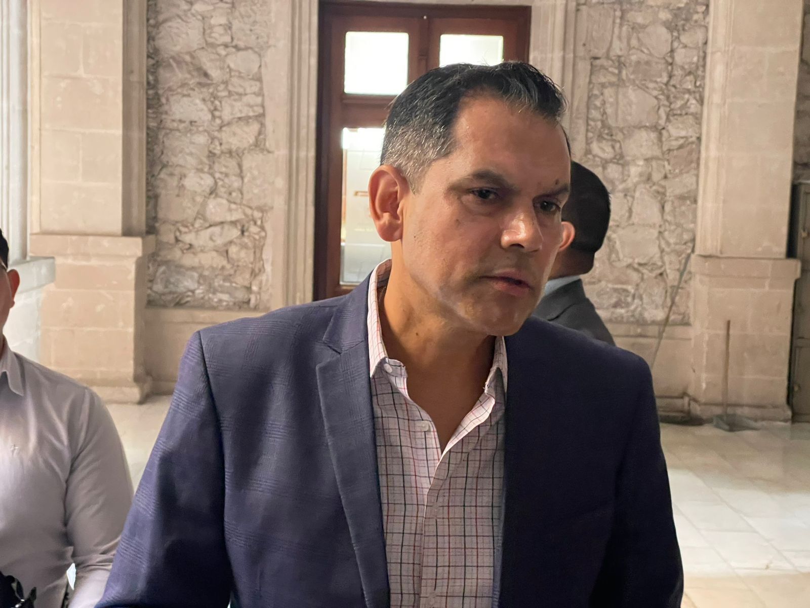 Solo Maru puede pedir mi renuncia: Loya