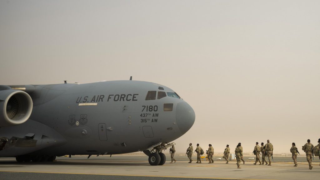 Irán destruye “8 instalaciones clave del Ejército estadounidense” en respuesta a nueva agresión