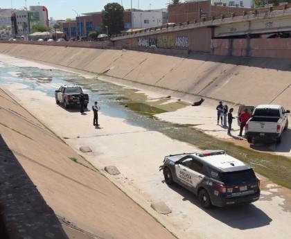 Hallan cuerpo calcinado al interior del canal en pleno centro de la ciudad