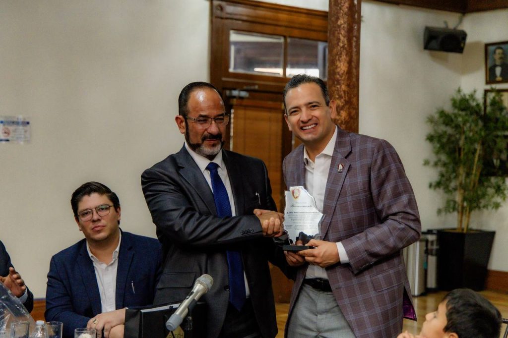 Reconocen abogados liderazgo de Marco Bonilla