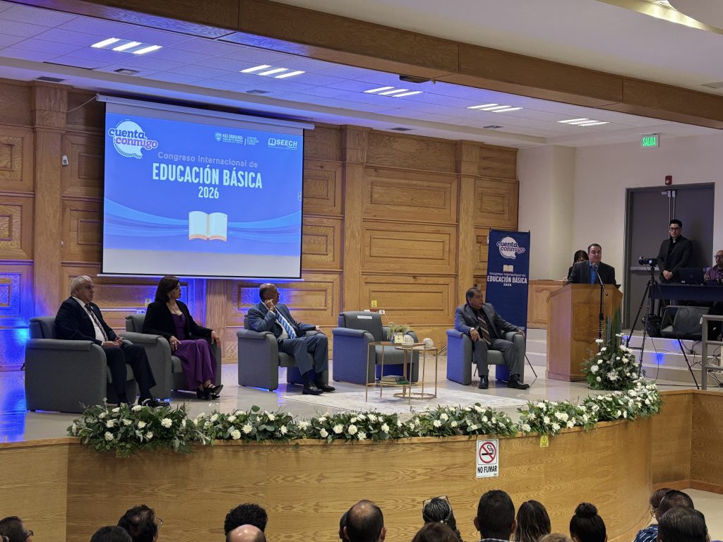 Reúne Congreso de Educación Básica a miles de docentes