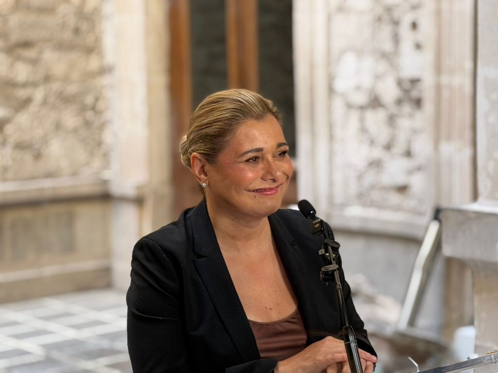 Recorte federal obliga a ajustes para sostener MediChihuahua: Maru