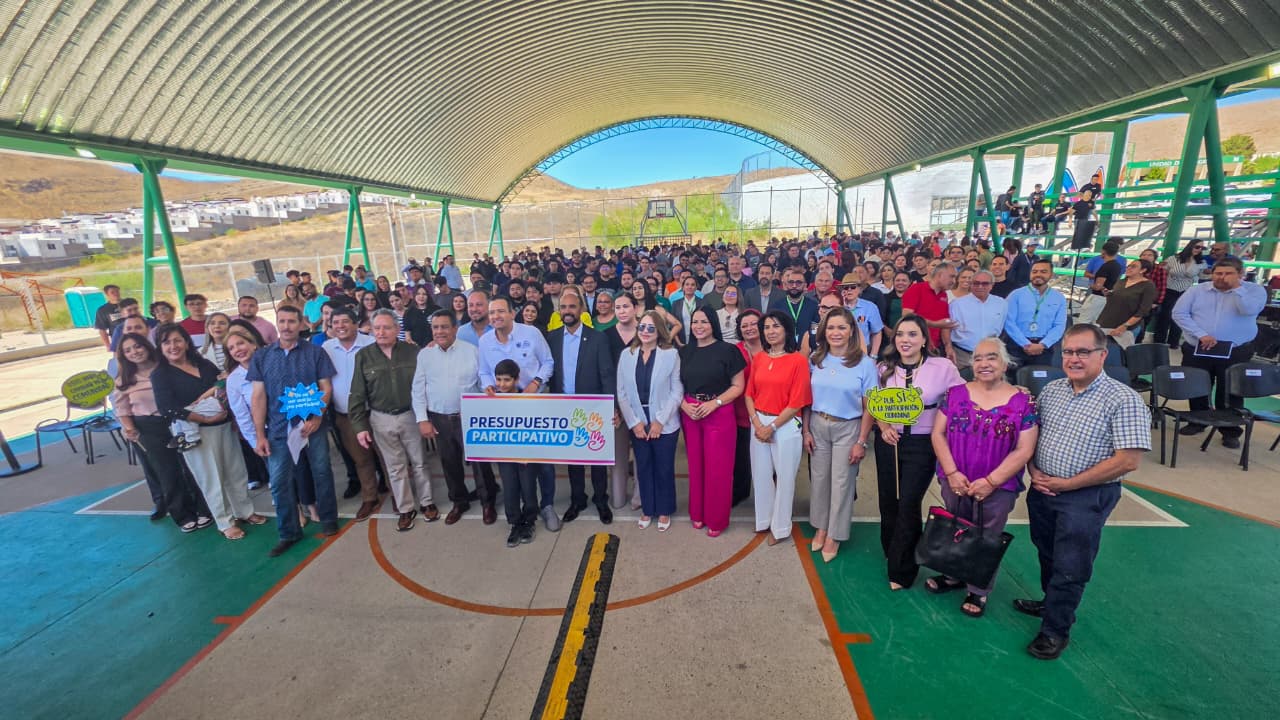 Acompaña Sindicatura entrega de mejoras deportivas en la UTCH