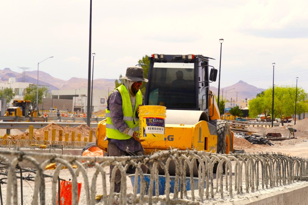 Paso Superior de la Nogales al 72% de avance: Municipio