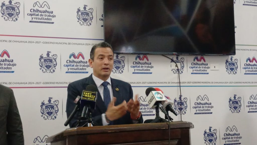 Esperará Bonilla convocatoria del PAN para definir si solicita licencia