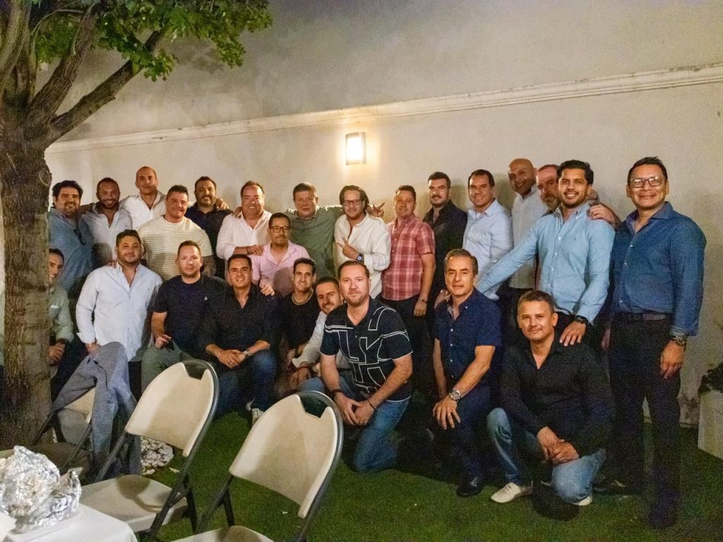 César Jáuregui reactiva su agenda de reuniones